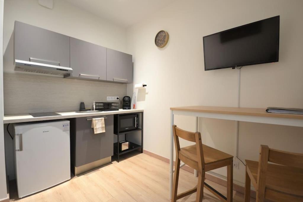 Studio En Residence Privee A Villeurbanne Luaran gambar