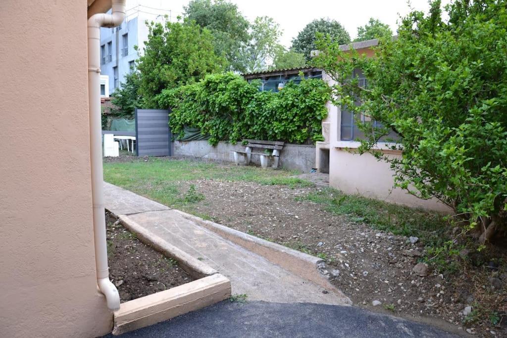 Studio En Residence Privee A Villeurbanne Luaran gambar